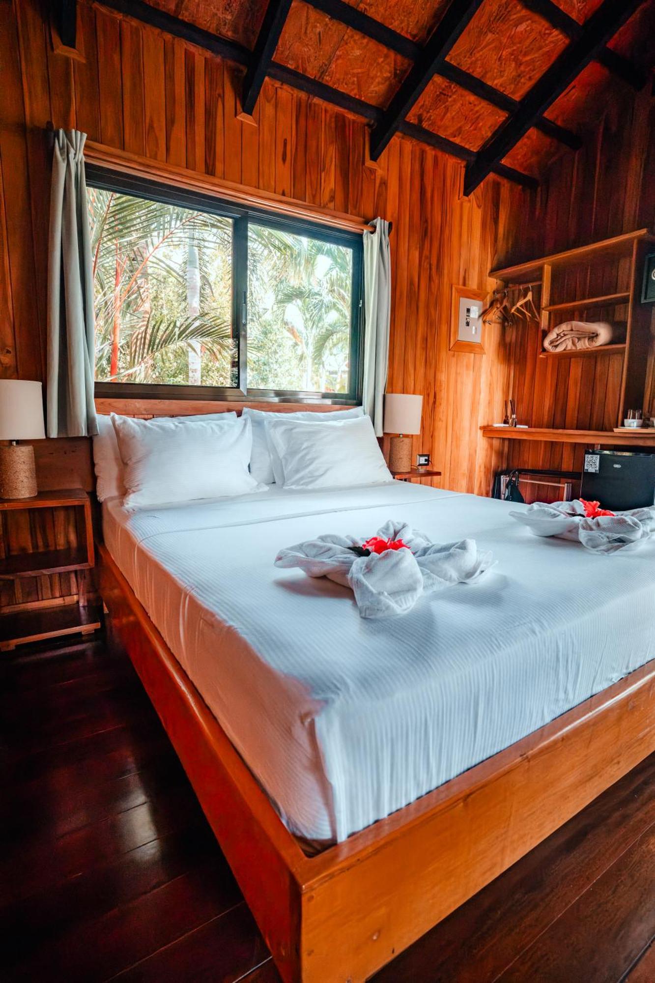 Natural Drake Bay Hotel Boutique Habitación foto