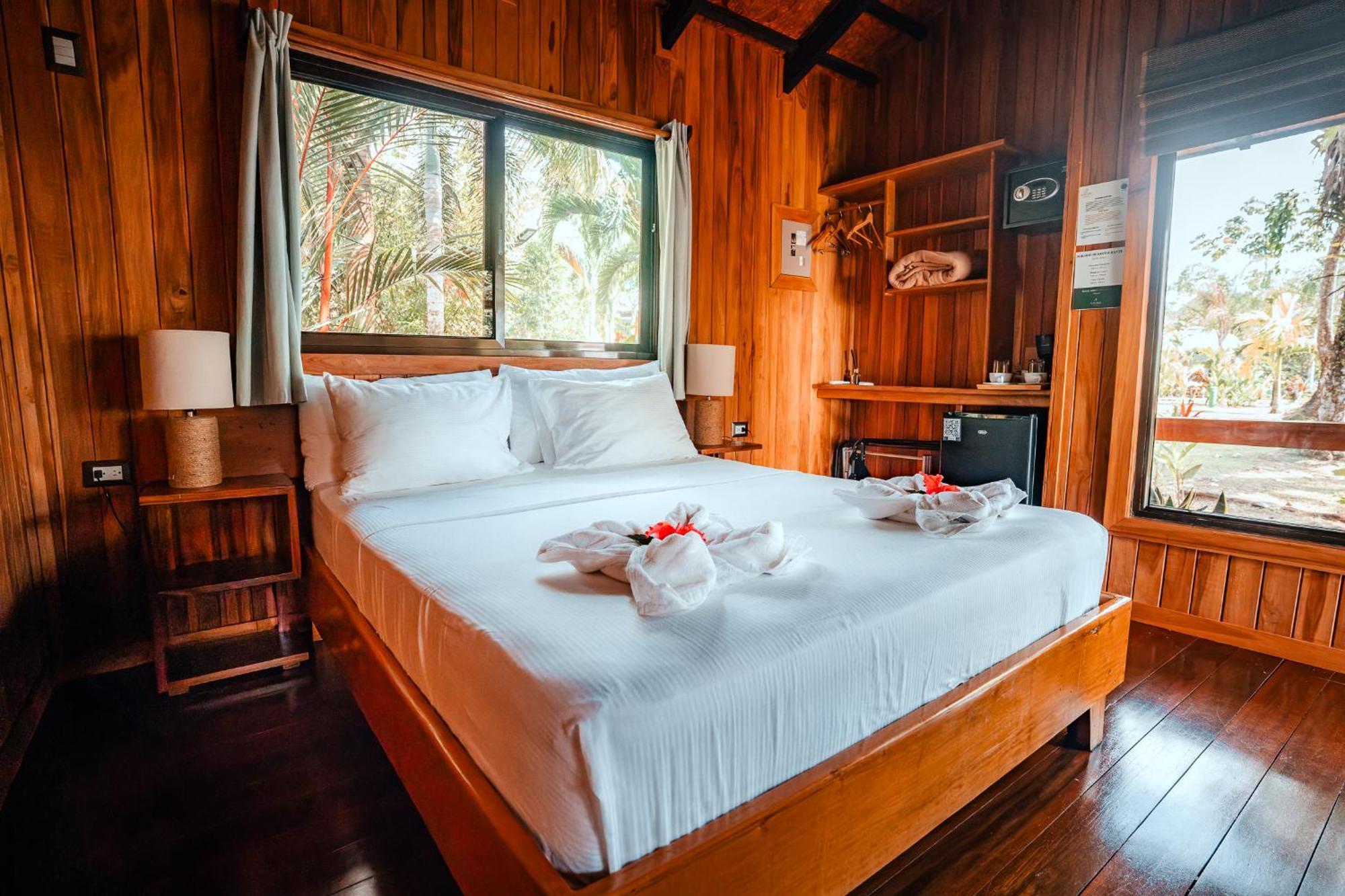Natural Drake Bay Hotel Boutique Habitación foto
